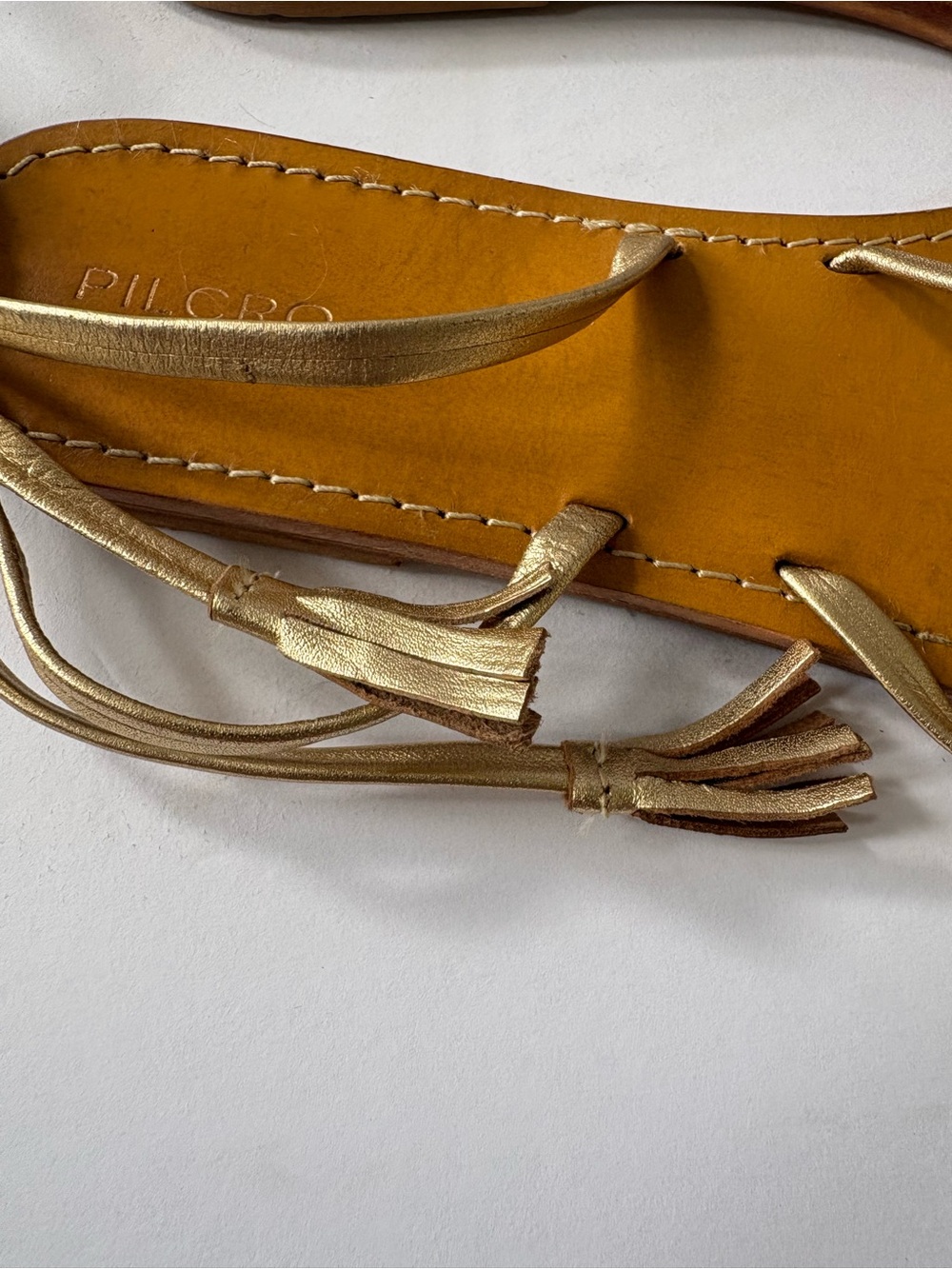 Anthropologie Pilcro Tie Up Gladiator Gold Leather Thong Sandals Flats 10 Resort - Picture 5 of 7